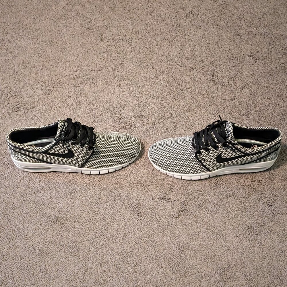 Nike SB Stefan Janoski Shoes Mens 10 White Black Air Max 631303-005 Rare